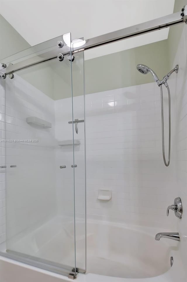 300 S Australian Ave Unit 302, West Palm Beach, FL 33401 - full bath with enclosed tub / shower combo
