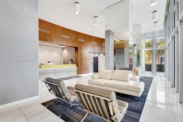 300 S Australian Ave Unit 302, West Palm Beach, FL 33401 - community lobby featuring a high ceiling