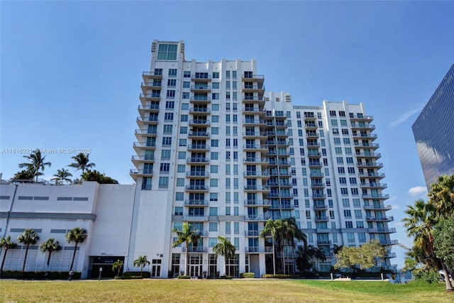 300 S Australian Ave Unit 302, West Palm Beach, FL 33401 - view of apartment building / complex