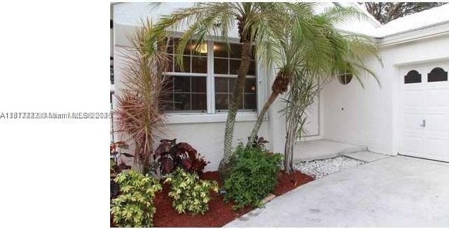 9462 NW 8th Cir, Plantation, FL 33324 - photo 2
