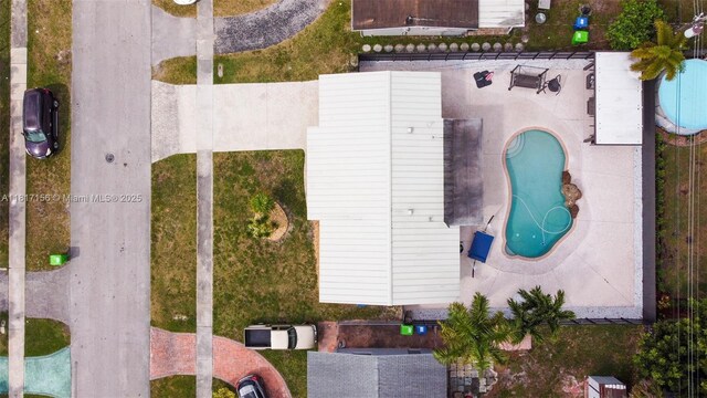 6541 NW 24th St, Sunrise, FL 33313 - drone / aerial view of a pool
