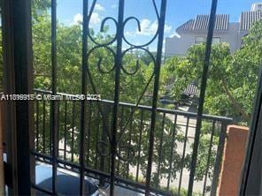 677 SW 9th Ave Unit 303, Miami, FL 33130 - photo 16