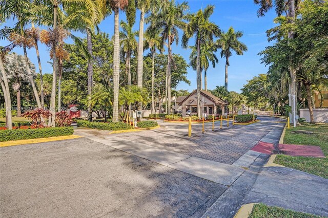 14001 SW 91st Ter Unit 14001, Miami, FL 33186 - view of surrounding community