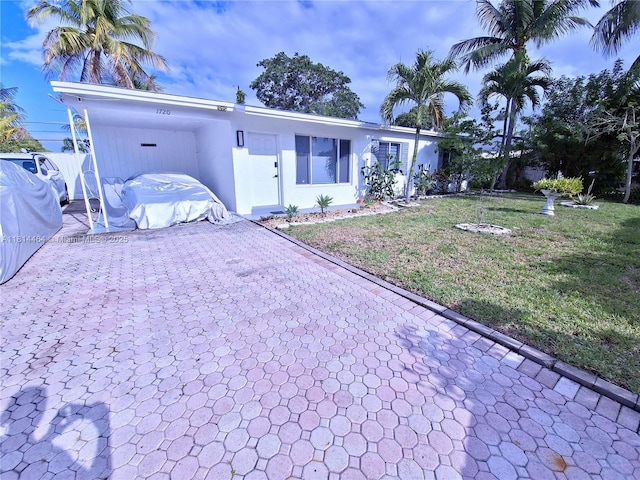 1720 SW 64th Ave, North Lauderdale, FL 33068 - ranch-style house with a front yard