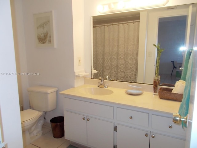 800 W Ave Unit 422, Miami Beach, FL 33139 - bathroom featuring vanity and toilet