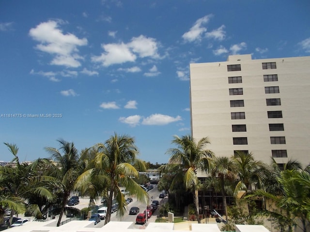 800 W Ave Unit 422, Miami Beach, FL 33139 - view of building exterior