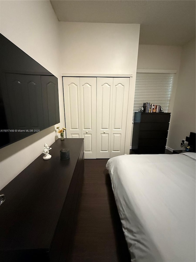 2046 NE 4th Ct, Homestead, FL 33033 - bedroom featuring a closet