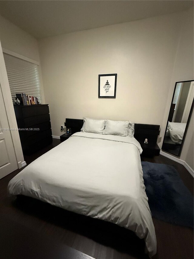 2046 NE 4th Ct, Homestead, FL 33033 - bedroom with baseboards