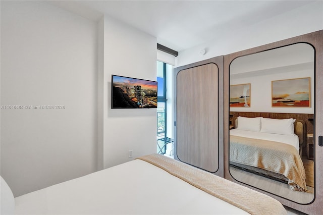 580 72nd St Unit 1712, Miami, FL 33141 - view of bedroom