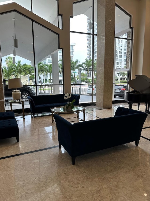 5601 Collins Ave Unit 923, Miami Beach, FL 33140 - view of community lobby