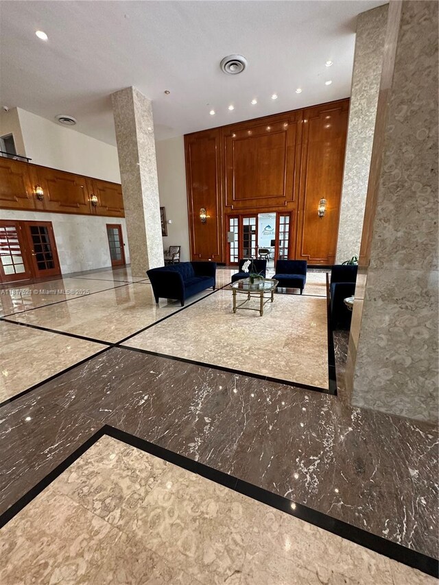 5601 Collins Ave Unit 923, Miami Beach, FL 33140 - common area featuring recessed lighting