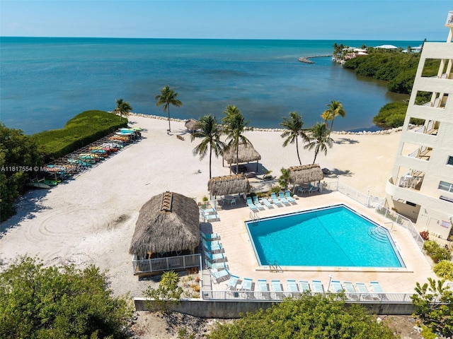 200 Wrenn St Ph 701, Plantation Key, FL 33070 - bird's eye view of a large body of water and a pool