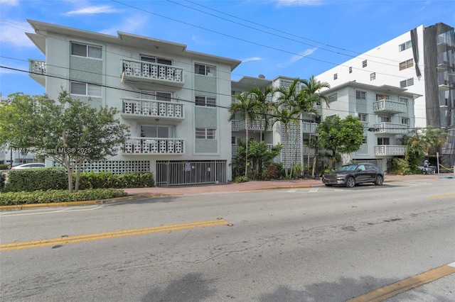 1100 11th St Unit 208, Miami Beach, FL 33139 - view of building exterior
