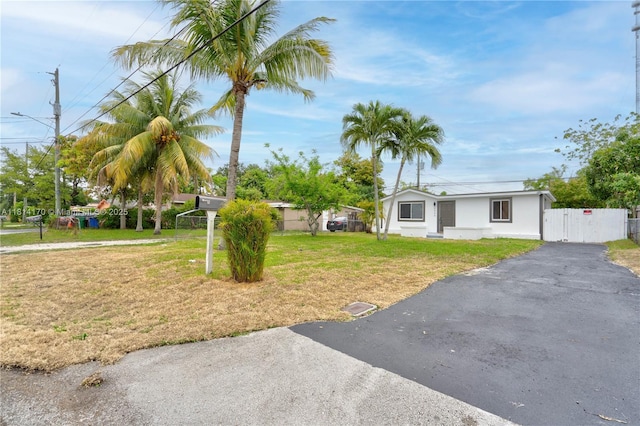 6044 SW 37th St, Miramar, FL 33023 - view of front of home featuring driveway