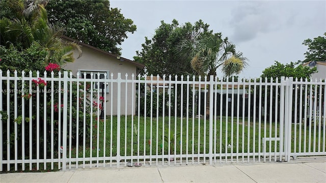 10471 SW 174th Ter, Miami, FL 33157 - view of gate