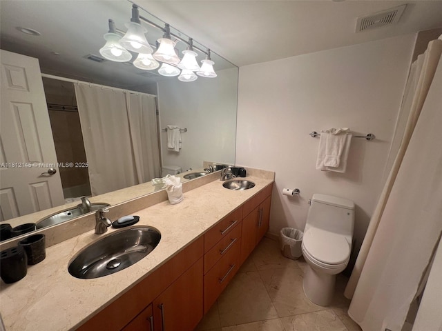 100 Lincoln Rd Unit 848, Miami Beach, FL 33139 - bathroom featuring toilet, double vanity, and curtained shower
