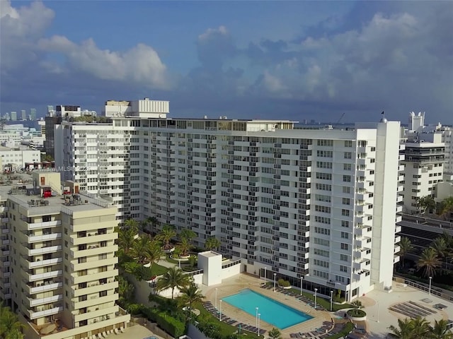 100 Lincoln Rd Unit 848, Miami Beach, FL 33139 - view of building exterior with a city view