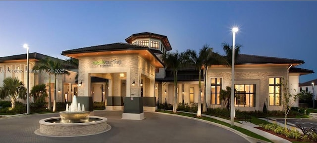 8055 NW 104th Ave Unit 32, Doral, FL 33178 - view of property at twilight