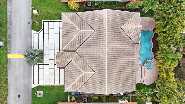 5976 SW 88th Pl, Miami, FL 33173 - aerial view of a pool area