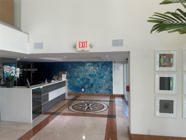 10350 W Bay Harbor Dr Unit 4F, Bay Harbor Islands, FL 33154 - welcome area featuring a towering ceiling