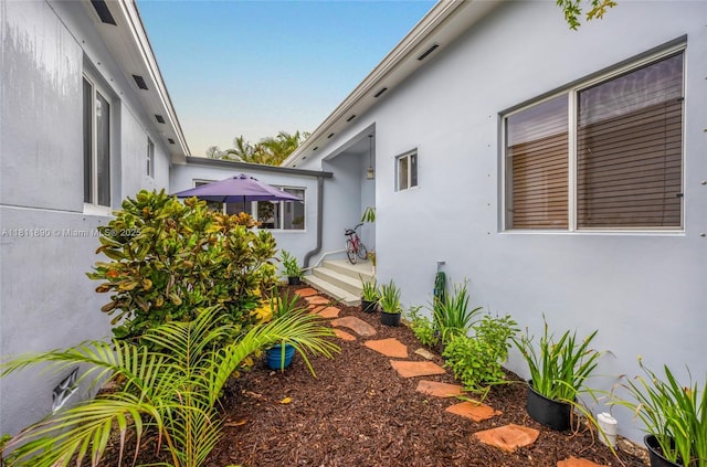 81 Hough Dr, Miami Springs, FL 33166 - view of yard