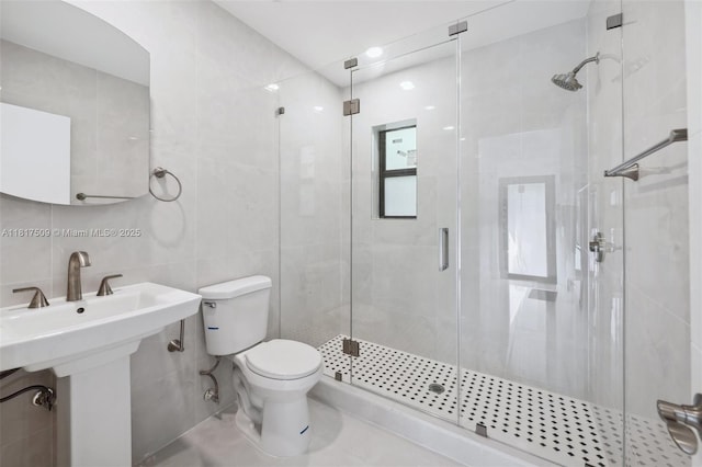 326 SW 20th Rd, Miami, FL 33129 - bathroom with tile walls and a shower stall