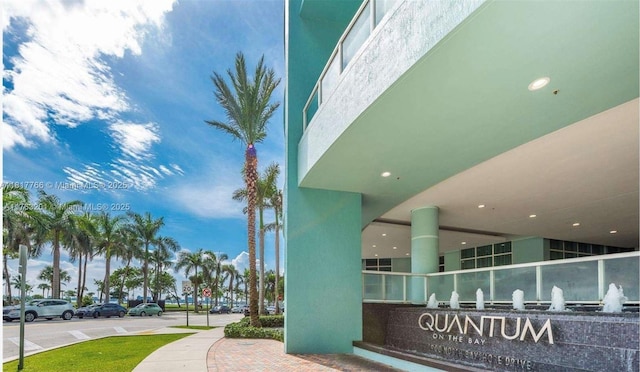 1900 N Bayshore Dr Unit 3909, Miami, FL 33132 - view of community sign