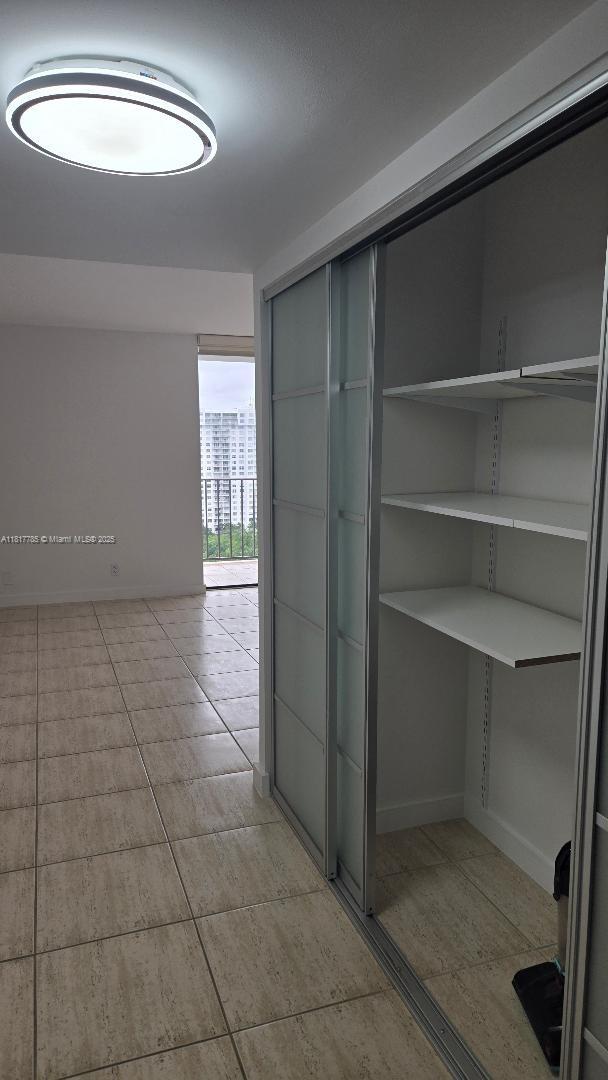 18181 NE 31st Ct Unit 1801, Aventura, FL 33160 - photo 4