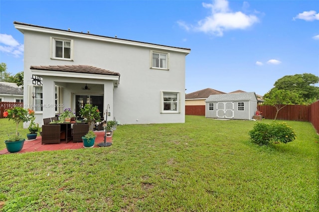 402 SE 30th Ter, Homestead, FL 33033 - back of property with a patio area and stucco siding