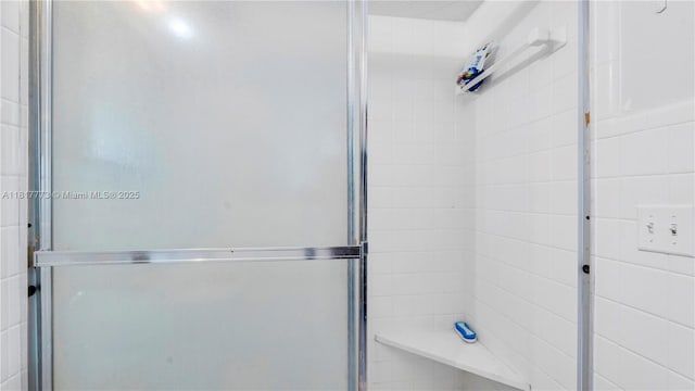 3145 Hollywood Blvd, Hollywood, FL 33021 - full bath with tiled shower