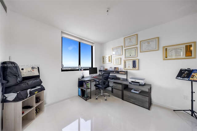 5252 NW 85th Ave Unit 1701, Doral, FL 33166 - office area with baseboards