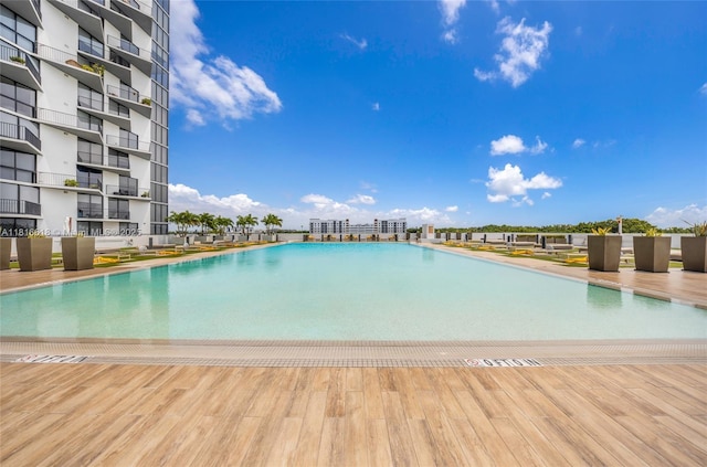5252 NW 85th Ave Unit 1701, Doral, FL 33166 - view of community pool