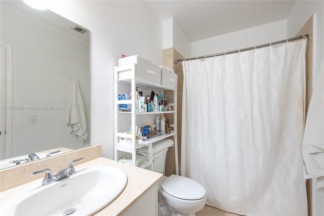 2525 SW 3rd Ave Unit 711, Miami, FL 33129 - bathroom featuring toilet, vanity, and a shower with shower curtain
