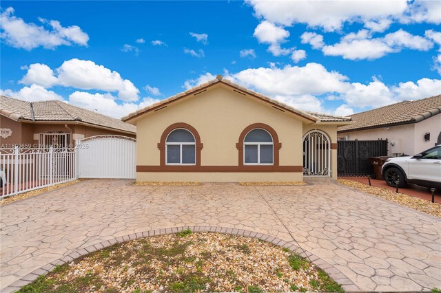 2682 W 68th Pl, Hialeah, FL 33016 - photo 1