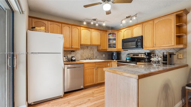 4167 Forest Hill Dr, Cooper City, FL 33026 - photo 12