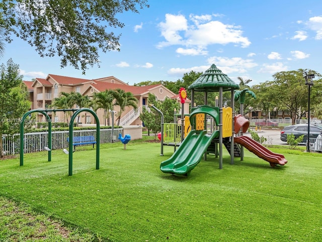 10421 SW 157th Pl Unit 301, Miami, FL 33196 - view of communal playground