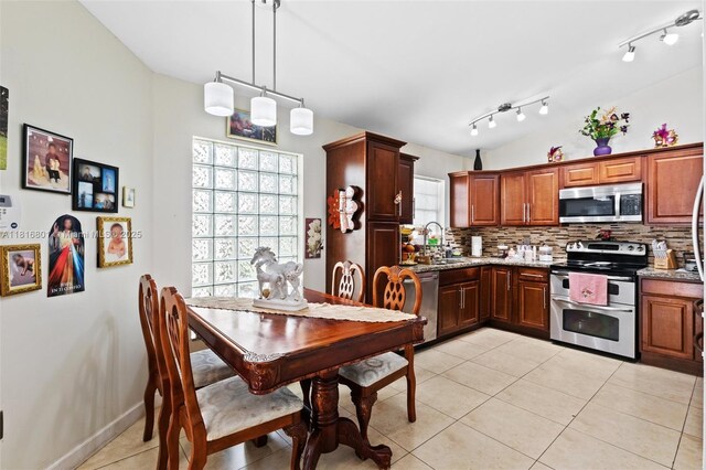 615 NW 108th Ter, Pembroke Pines, FL 33026 - photo 7