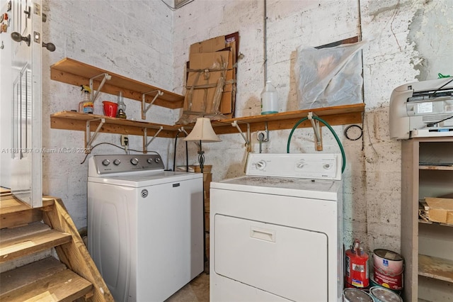 3241 SW 20th St, Miami, FL 33145 - laundry area featuring washing machine and dryer