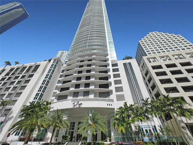 950 Brickell Bay Dr Unit 1608, Miami, FL 33131 - view of apartment building / complex