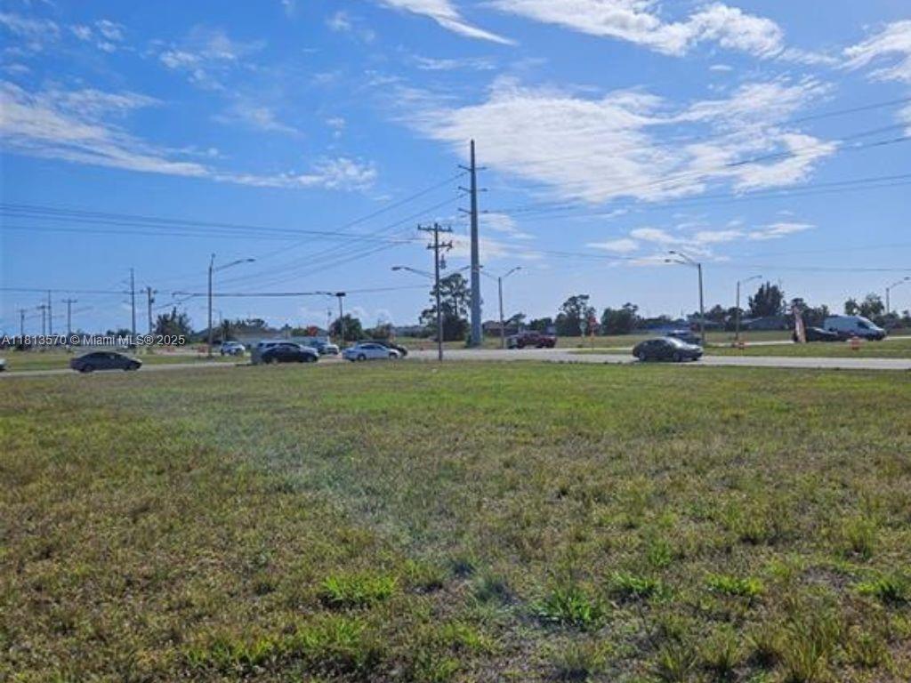 6 NE 16th Ter, Cape Coral, FL 33909