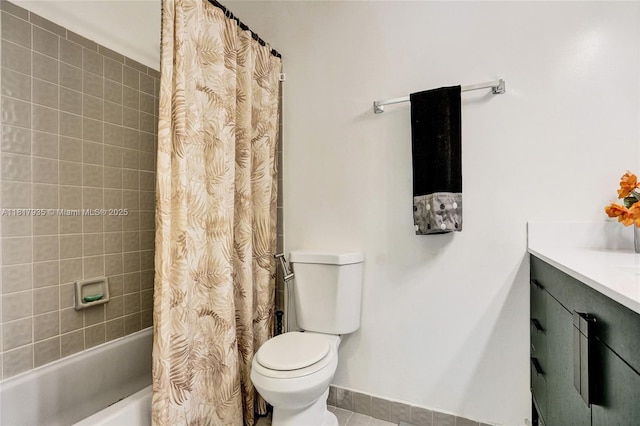 4459 NW 113th Ln, Coral Springs, FL 33065 - full bath with toilet, shower / bath combination with curtain, vanity, tile patterned floors, and baseboards
