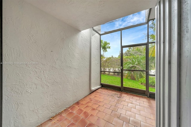 1615 N 14th Ter, Hollywood, FL 33020 - view of unfurnished sunroom