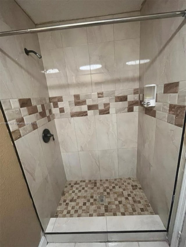 14880 SW 56th Ter, Miami, FL 33193 - bathroom featuring a shower stall