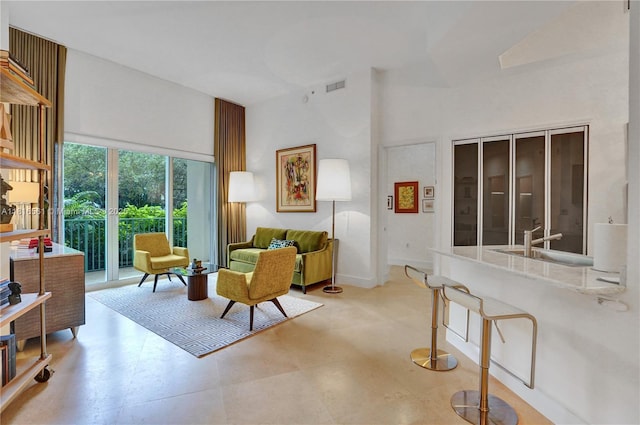 20000 E Country Club Dr Unit 112, Aventura, FL 33180 - photo 1