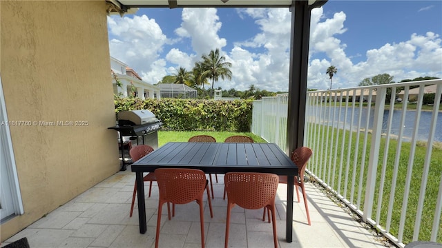 4221 Laurel Ridge Cir, Weston, FL 33331 - sunroom / solarium featuring a water view