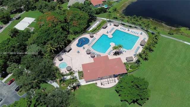 4221 Laurel Ridge Cir, Weston, FL 33331 - view of property location with a pool and a nearby body of water
