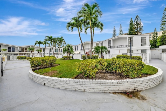 2730 NE 183rd St Unit Th03, Aventura, FL 33160 - view of property's community with a residential view