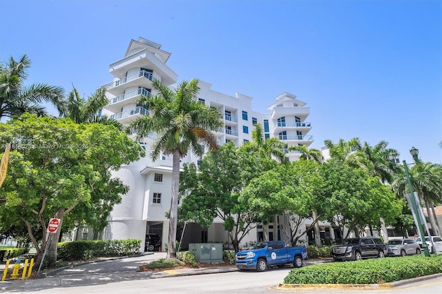 3030 NE 188th St Unit 609, Aventura, FL 33180 - view of apartment building / complex