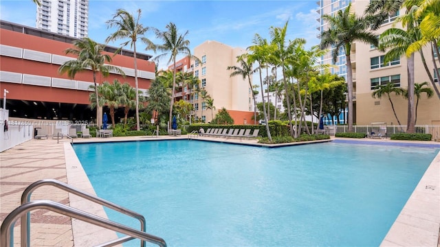 2000 N Bayshore Dr Unit 218, Miami, FL 33137 - view of community pool