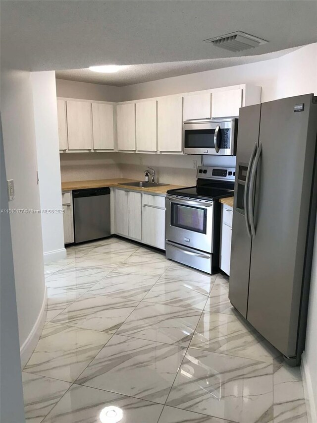 1000 Parkview Dr Unit 811, Hallandale Beach, FL 33009 - photo 7